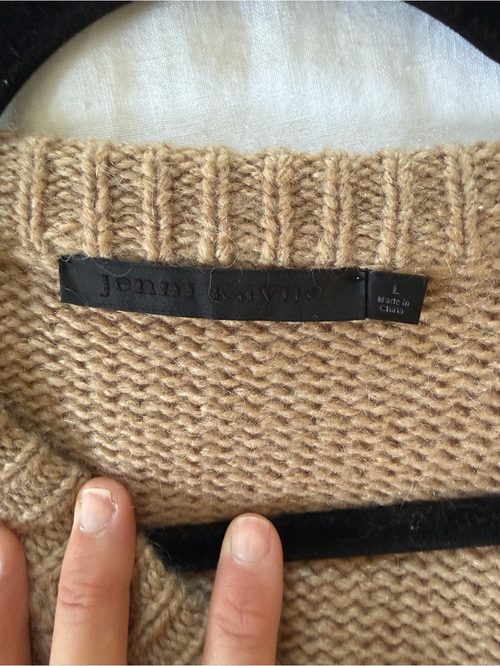 Jenni Kayne Kate Cashmere VNeck - Picture 6 of 7